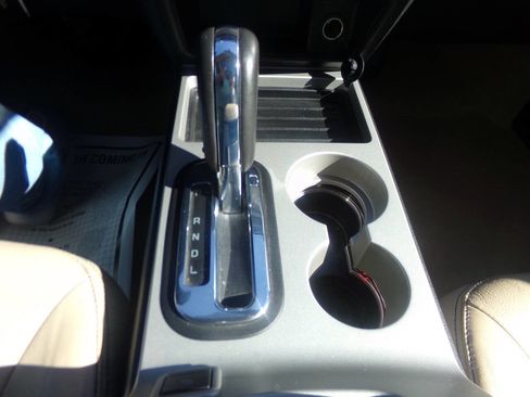 Used 2010 Ford Edge Limited image 26