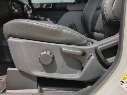 New 2026 Ford Bronco Badlands image 19