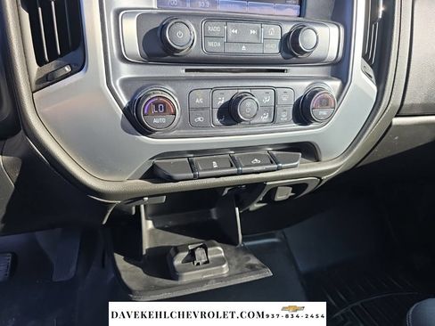 Used 2017 GMC Sierra 1500 SLE w/ SLE Value Package AWD/4WD image 12