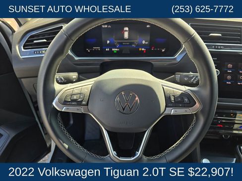 Used 2022 Volkswagen Tiguan SE image 33