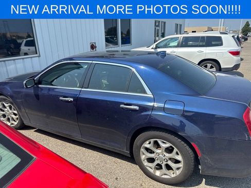 Used 2017 Chrysler 300 C Platinum w/ Safetytec Plus Group AWD/4WD image 5