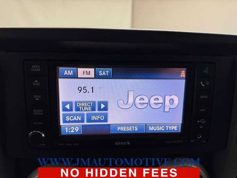 Used 2009 Jeep Wrangler Sahara w/ Dual Top Group AWD/4WD image 20