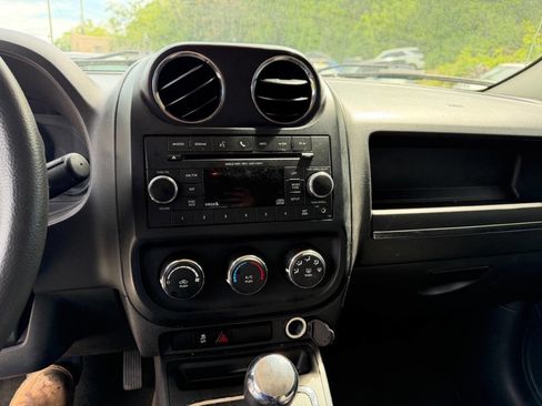 Used 2016 Jeep Patriot Sport w/ Power Value Group FWD image 17