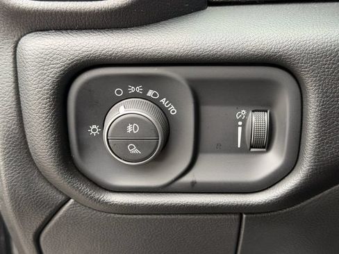 Used 2026 RAM 2500 Big Horn AWD/4WD image 9