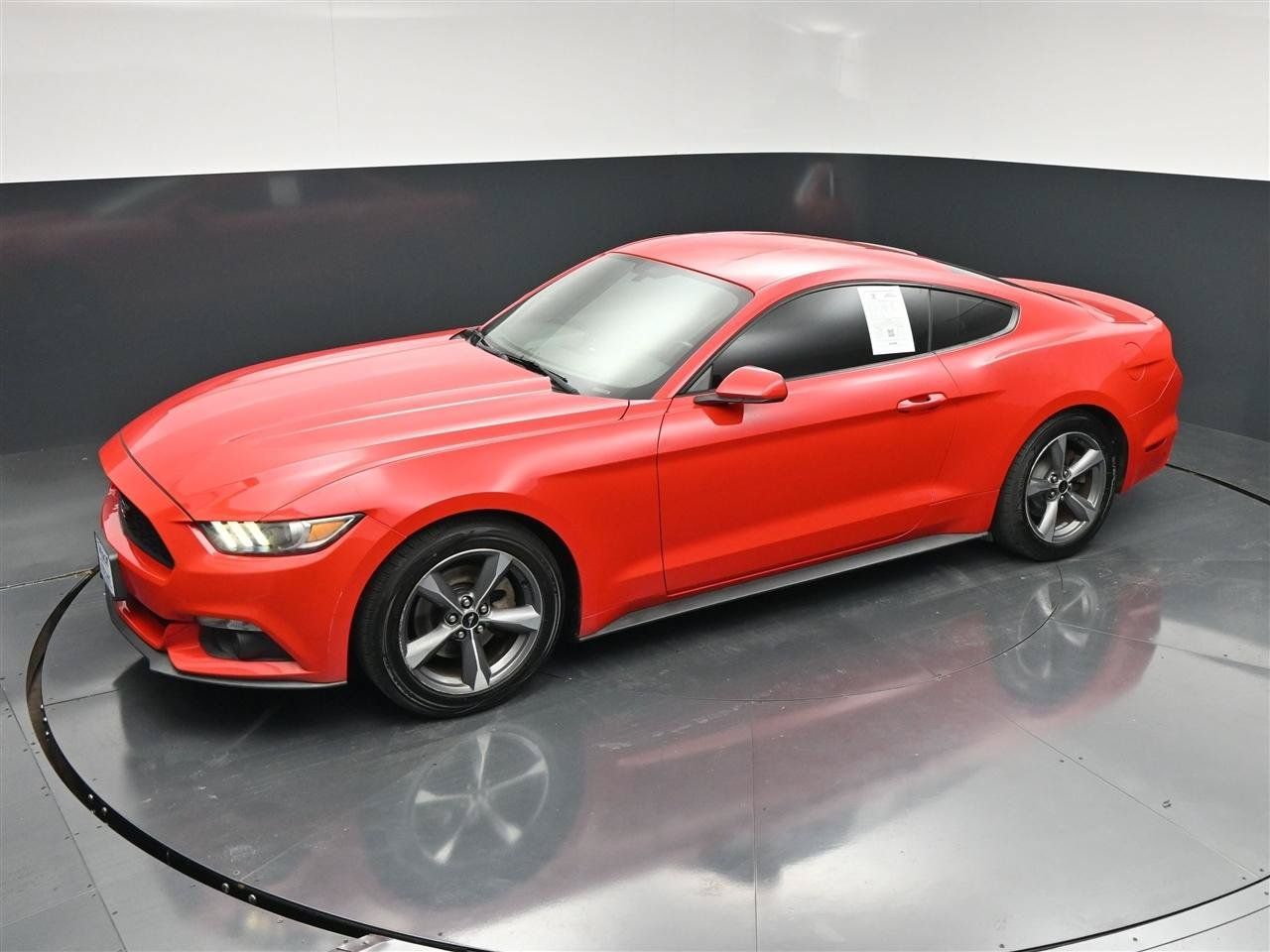 Used 2015 Ford Mustang Coupe w/ Equipment Group 051A RWD image 18