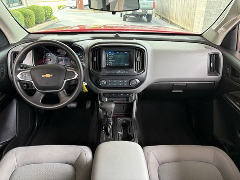 Used 2019 Chevrolet Colorado W/T w/ WT Convenience Package AWD/4WD image 2