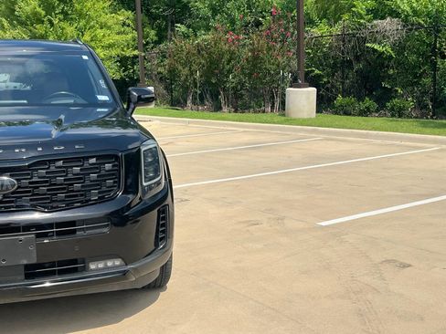 Used 2021 Kia Telluride SX w/ SX Prestige Package AWD/4WD image 3