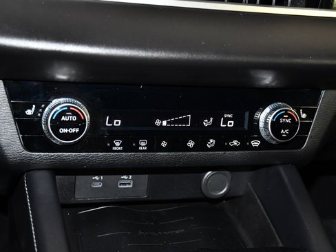 Used 2023 Mitsubishi Outlander SE Black Edition AWD/4WD image 28