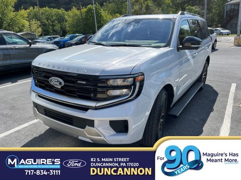 Certified 2025 Ford Expedition Platinum AWD/4WD image 1