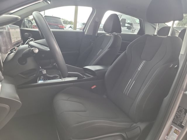 Used 2024 Hyundai Elantra SEL FWD image 19