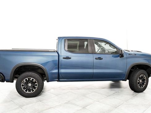 Used 2024 Chevrolet Silverado 1500 ZR2 w/ Technology Package AWD/4WD image 7