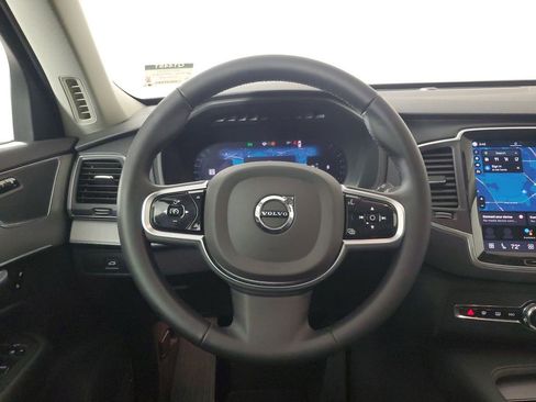 Certified 2025 Volvo XC90 B5 Core AWD/4WD image 18