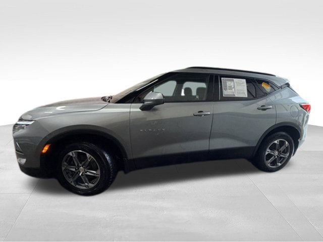 Certified 2024 Chevrolet Blazer LT w/ Convenience Package FWD image 2