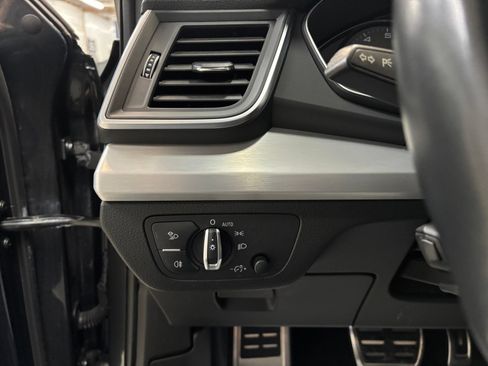 Used 2020 Audi SQ5 Premium w/ Convenience Package AWD/4WD image 15