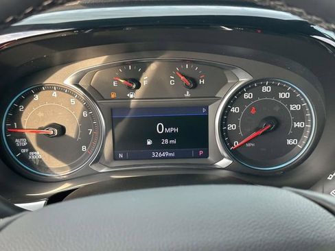 Used 2023 Chevrolet Traverse LT image 13