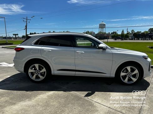 New 2025 Audi Q5 Prestige AWD/4WD image 7