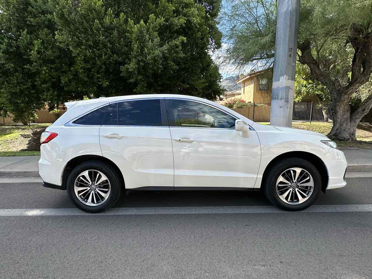 Used 2017 Acura RDX w/ Advance Package FWD image 9
