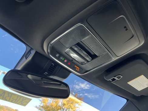 Used 2025 Buick Enclave Avenir w/ Trailering Package, 5000 lbs. image 37