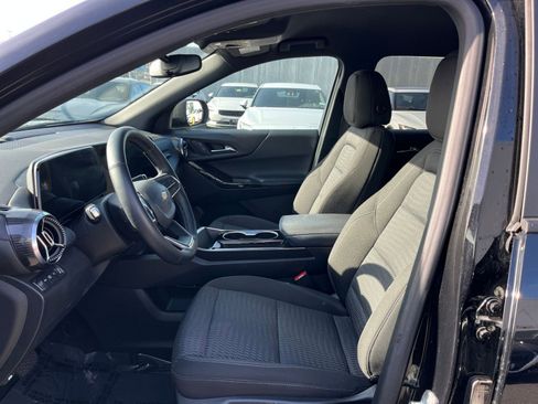 Used 2025 Chevrolet Equinox LT image 26