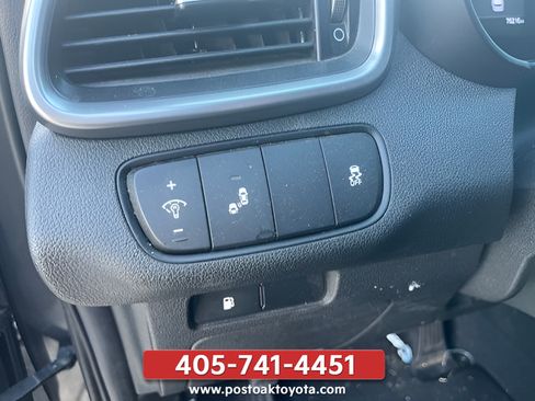 Used 2019 Kia Sorento FWD V6 w/ LX V6 Convenience Package image 18
