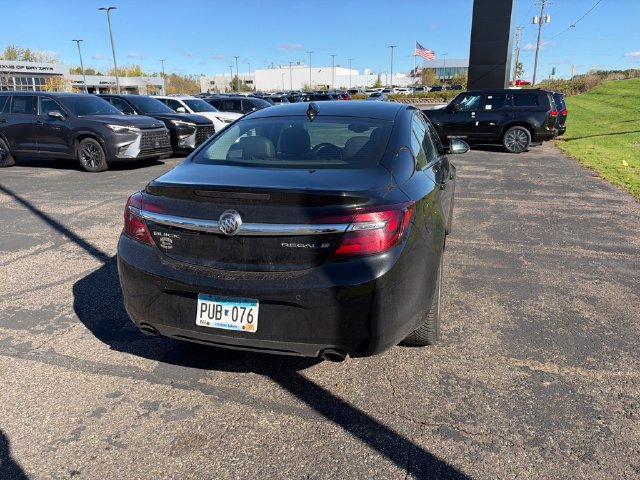 Used 2017 Buick Regal Premium w/ Driver Confidence Package #2 FWD image 23