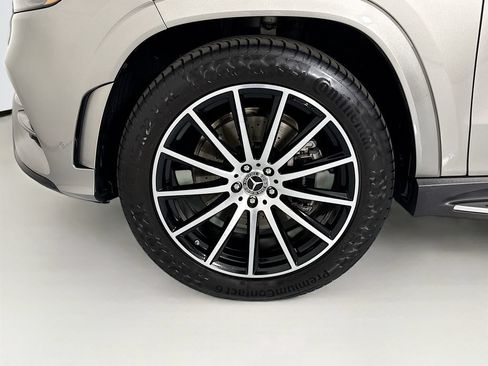 Certified 2023 Mercedes-Benz GLS 450 4MATIC image 31