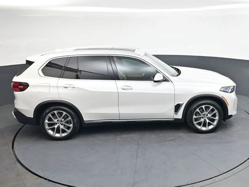 Used 2024 BMW X5 xDrive40i w/ Premium Package AWD/4WD image 27