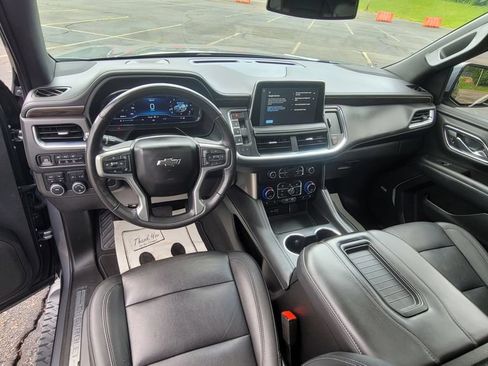 Used 2022 Chevrolet Tahoe Z71 w/ Luxury Package AWD/4WD image 23