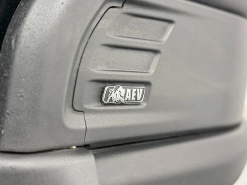 Used 2024 GMC Sierra 2500 AT4X w/ AT4X AEV Edition AWD/4WD image 14