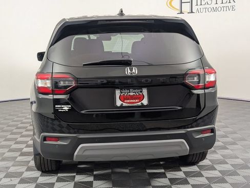 Used 2025 Honda Pilot EX-L image 6