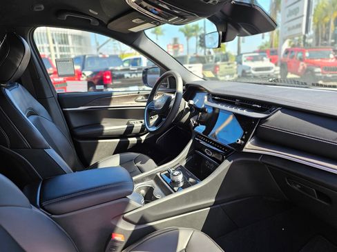 New 2026 Jeep Grand Cherokee L Limited image 26