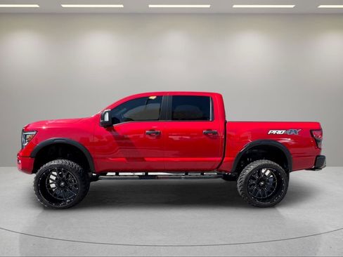 Used 2023 Nissan Titan PRO-4X w/ Pro-4x Convenience Package AWD/4WD image 2