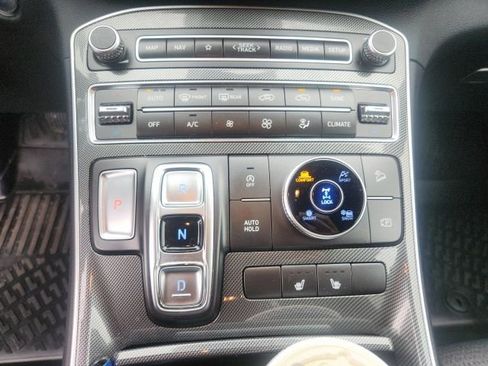 Used 2023 Hyundai Santa Fe SEL image 13