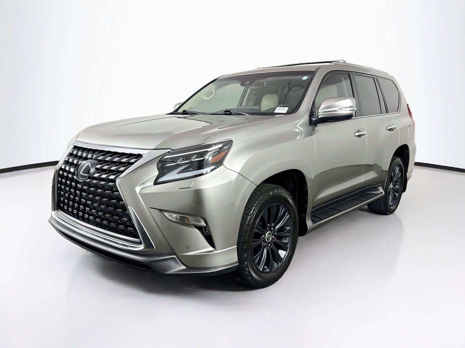 Used 2022 Lexus GX 460 Luxury w/ Sport Design Package AWD/4WD image 2