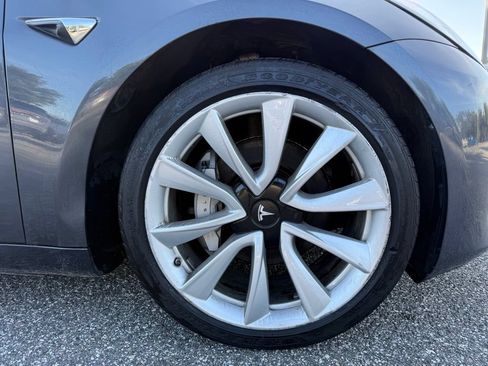 Used 2018 Tesla Model 3 Long Range AWD/4WD image 7