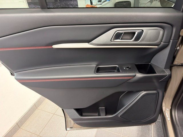 New 2027 Ford Explorer ST-Line AWD/4WD image 17