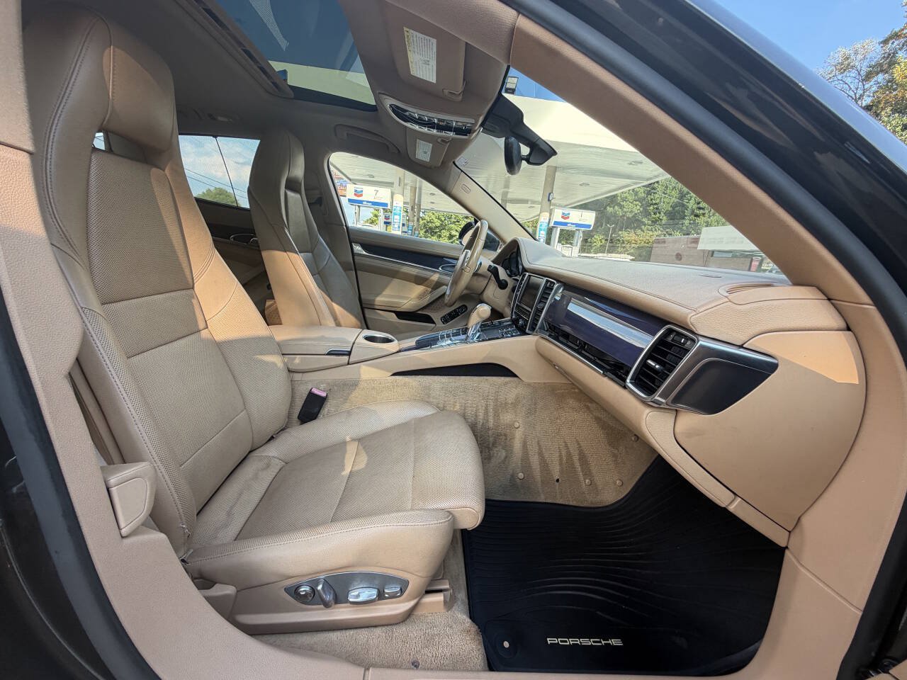 Used 2012 Porsche Panamera 4 AWD/4WD image 7