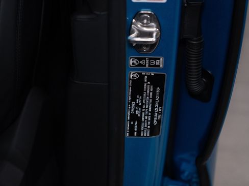 Used 2022 Lamborghini Urus image 13