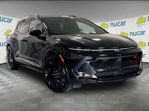 Used 2024 Chevrolet Equinox EV RS FWD image 1