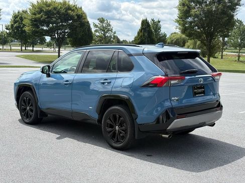 Used 2022 Toyota RAV4 SE w/ Convenience Package AWD/4WD image 6