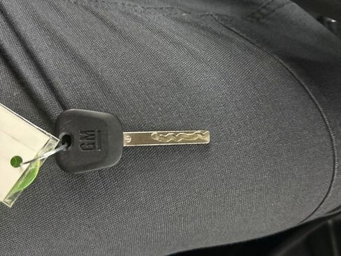 Used 2017 Chevrolet Express 2500 image 31