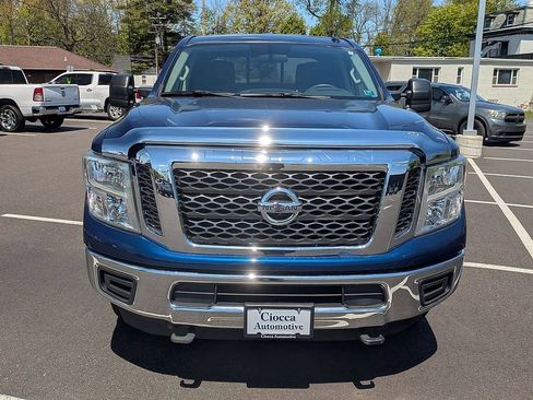 Used 2017 Nissan Titan SV AWD/4WD image 2