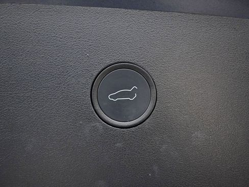 Used 2021 Tesla Model X Long Range image 15