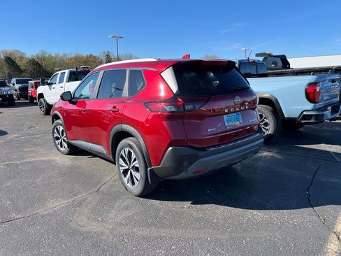 Used 2023 Nissan Rogue SV w/ SV Premium B Package AWD/4WD image 5