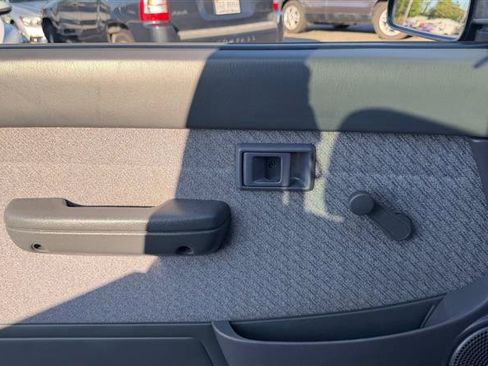 Used 1995 Toyota Tacoma RWD image 19