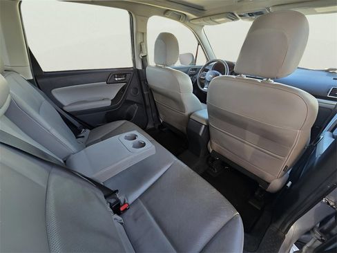 Used 2016 Subaru Forester 2.5i Touring w/ Popular Package #2 image 9