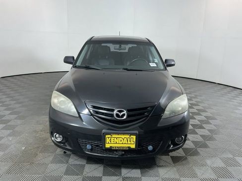 Used 2004 MAZDA MAZDA3 s w/ Moonroof & 6-CD Pkg FWD image 2