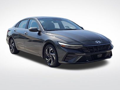 Used 2025 Hyundai Elantra Limited