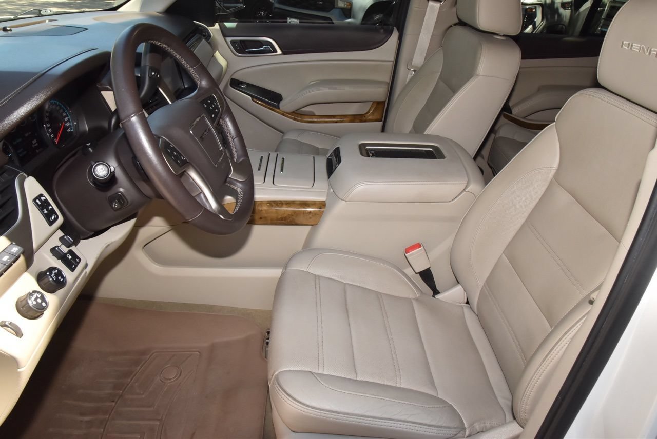 Used 2017 GMC Yukon Denali w/ Open Road Package AWD/4WD image 13