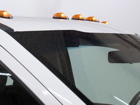 Used 2018 Ford F550 4x4 Regular Cab Super Duty image 11